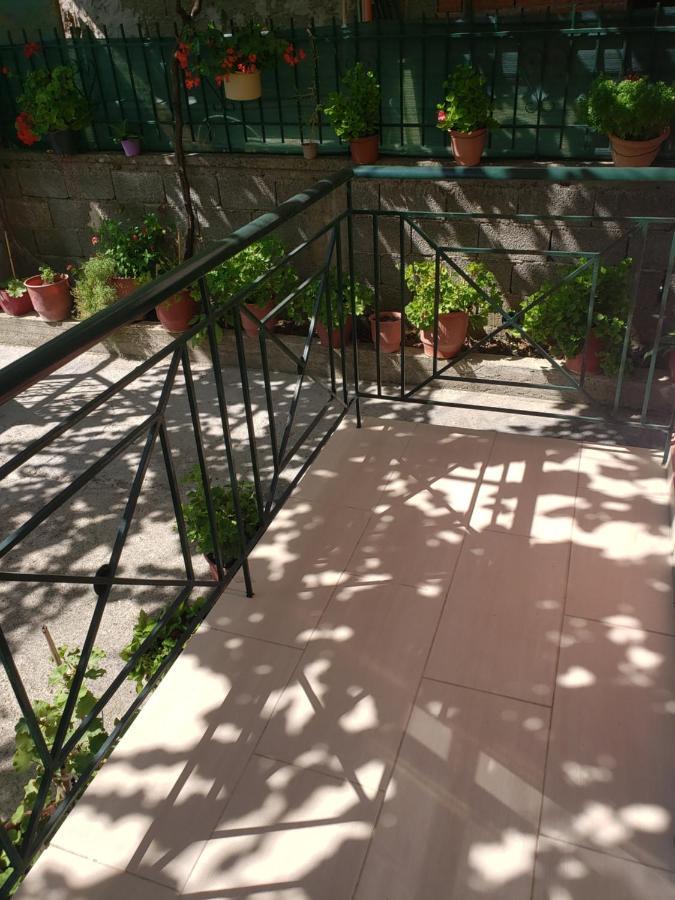Vila Papa Durrës Exteriör bild